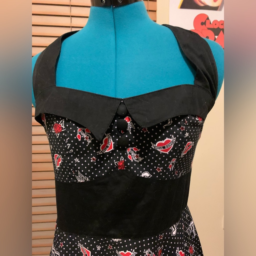 BNWOT Size Medium Rockabilly swing dress - Picture 2 of 7